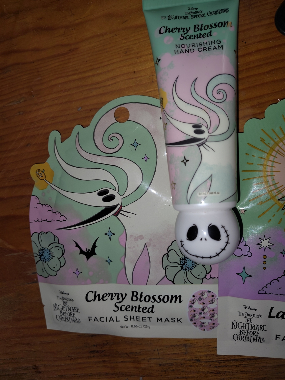 Disney The Nightmare Before Christmas Spa Bundle - Picture 2 of 3